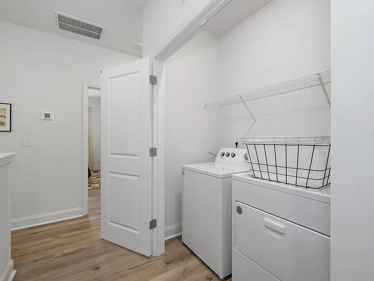 Oak Lake Townhomes — Photo 25