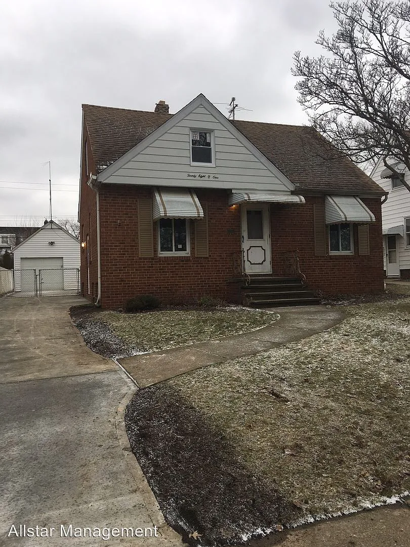 2801 Ralph Ave photo 1