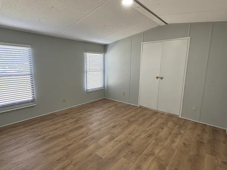 43366 Brittany St — Photo 14