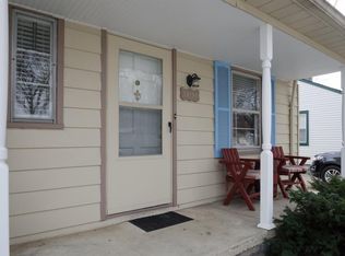 15150 Sunbury St, Livonia, MI 48154