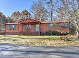 49 E Ponders Way, Weaverville, NC 28787