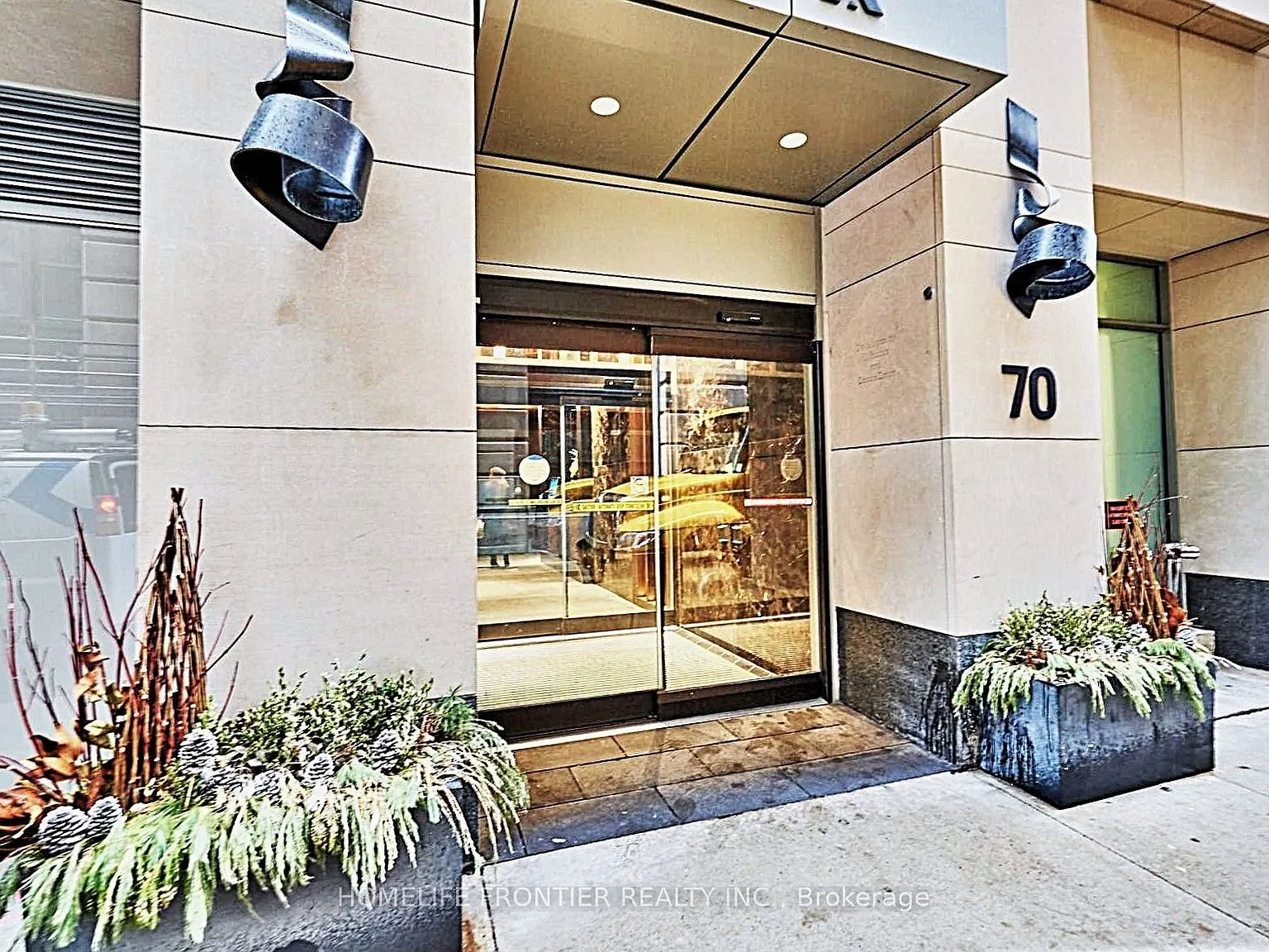 INDX - Residence — Photo 2