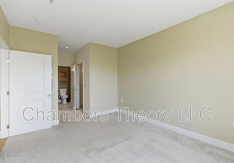 1800 Wilson Blvd #314 — Photo 16