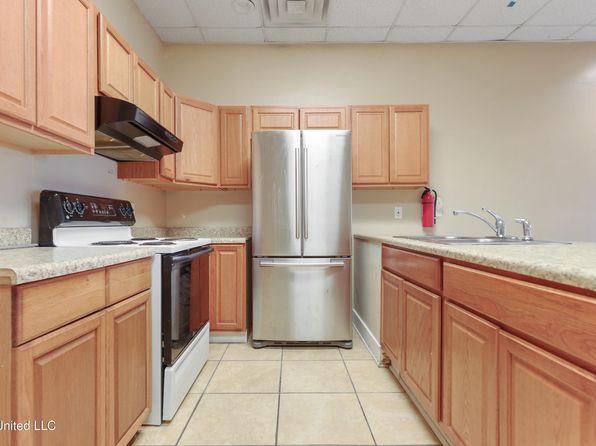 gulfport-mississippi-246859807 picture