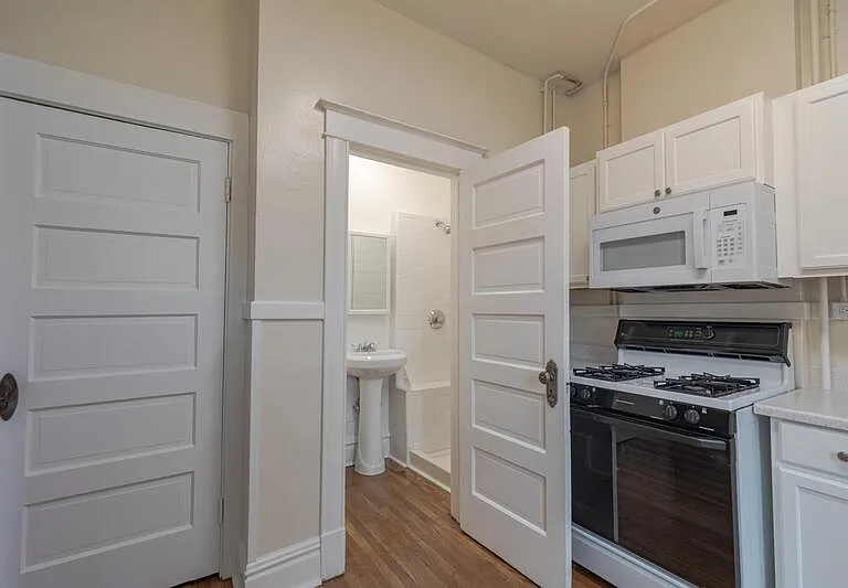 1207 N Clayton St #5 — Photo 10