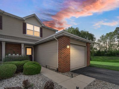 911 Flagstone Dr, Dyer, IN, 46311