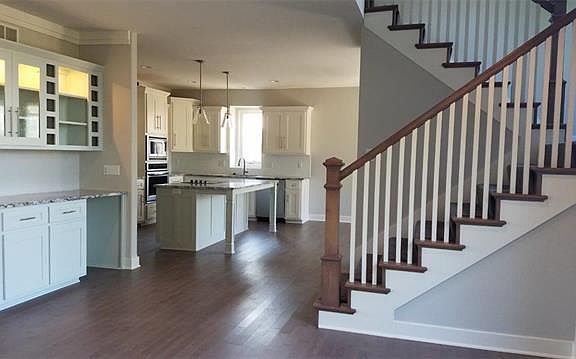 2nd image of 1206 S 12th Ter