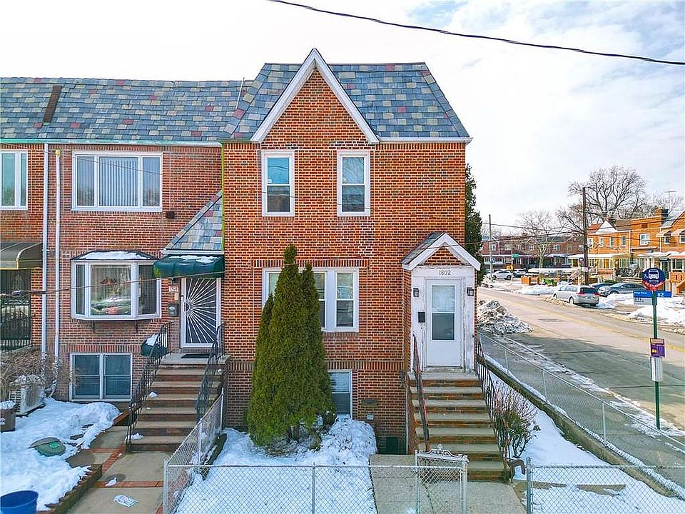 1st image of 1802 Stuart St