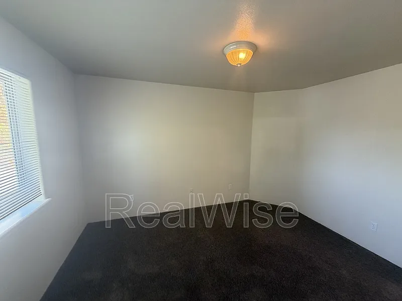 2 bed, 2.5 bath, 1080 sqft, $1,395 — Photo 4