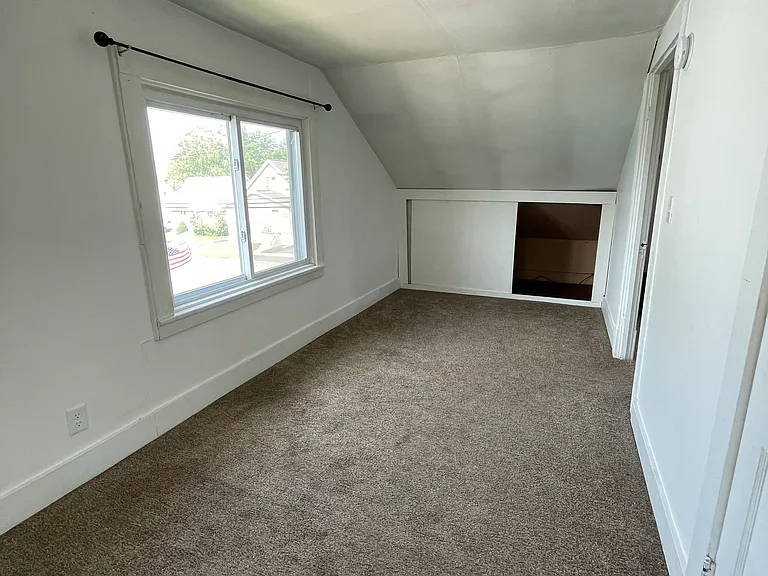164 Helen St #2 — Photo 10