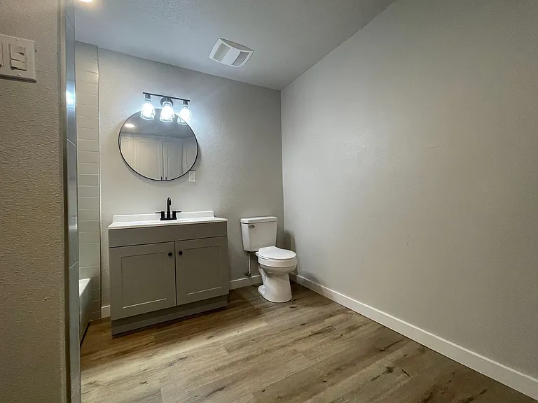 3222 Auburn Ave — Photo 11