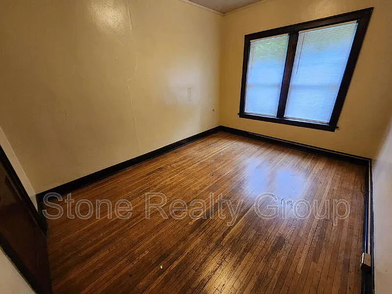 525 S 6th St #7 — Photo 5