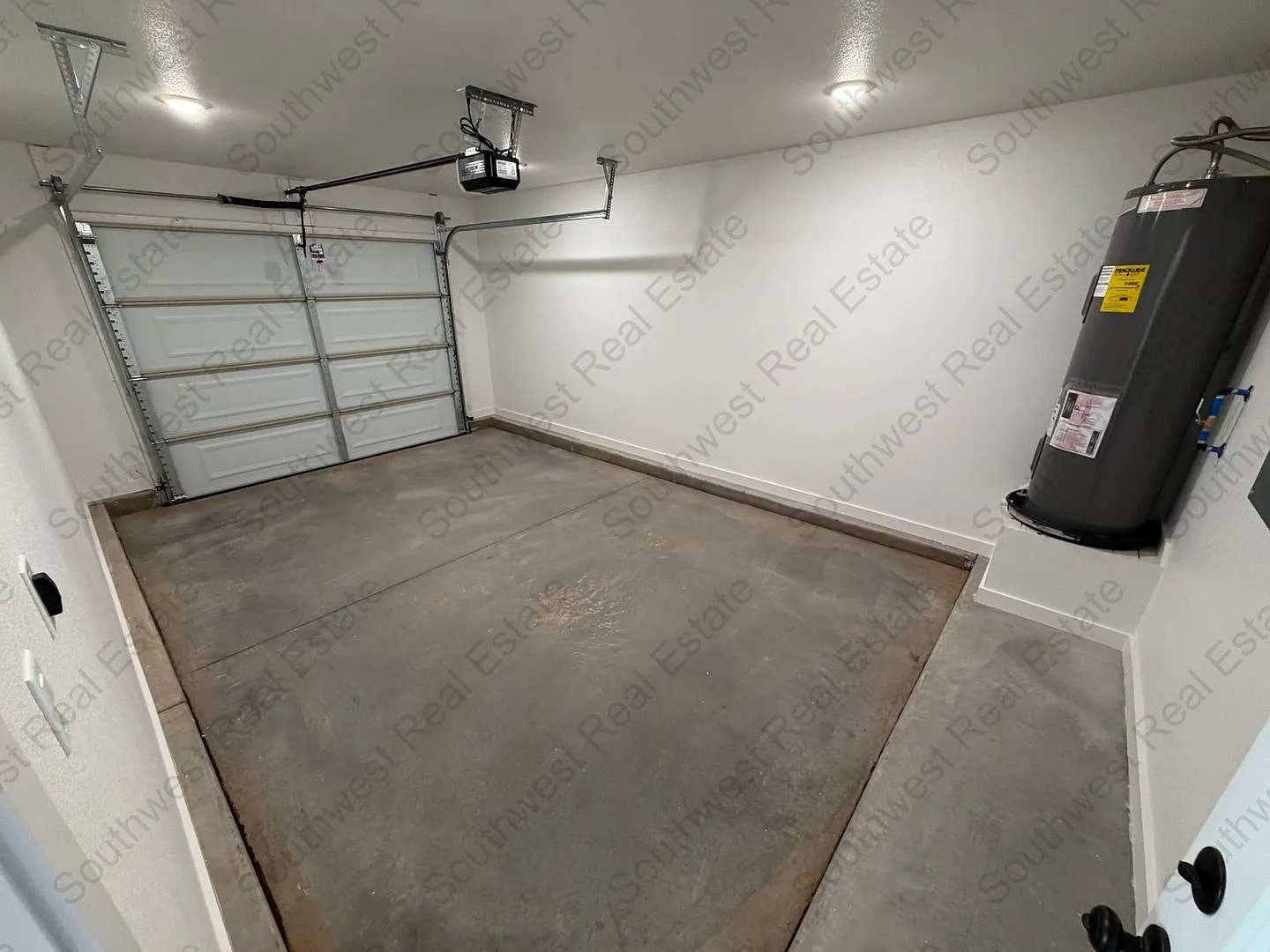 3529 Ethan — Photo 2