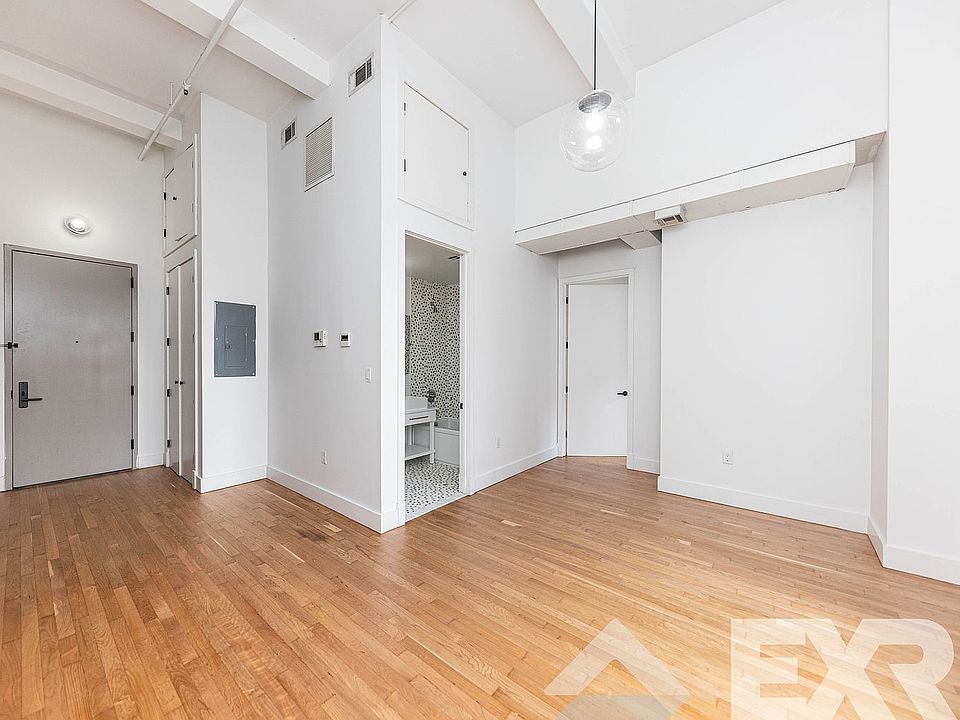 1st image of 180 Bainbridge St #308