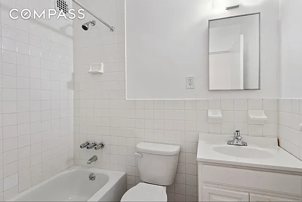 Rented by Compass | media 25