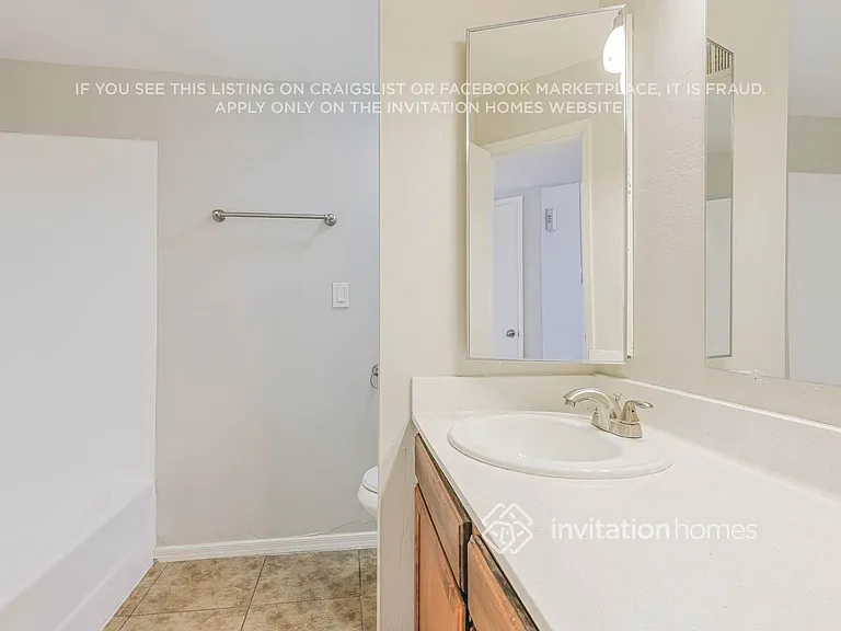 5829 S 42nd St — Photo 13