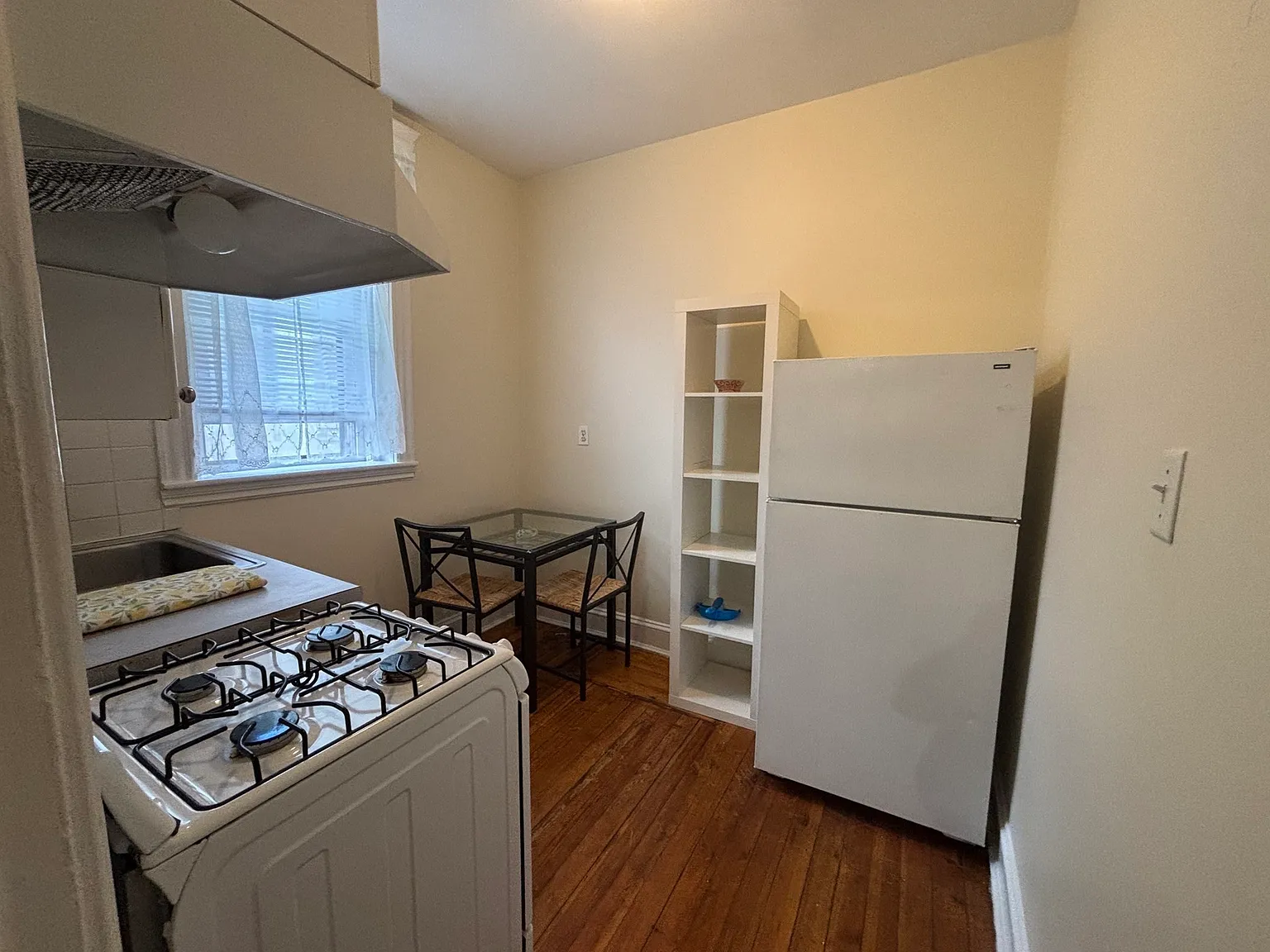 69 Park Dr — Photo 3