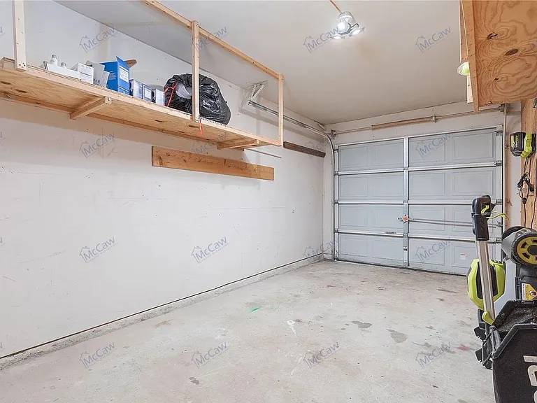 1029 Field Trail Dr — Photo 24