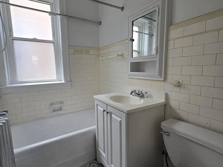 1924 W Morse Ave #3N — Photo 6