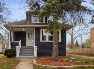 835 Goodwin Dr, Park Ridge, IL 60068