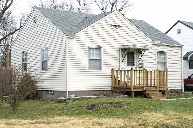 1st image of 248 E Kanawha Ave