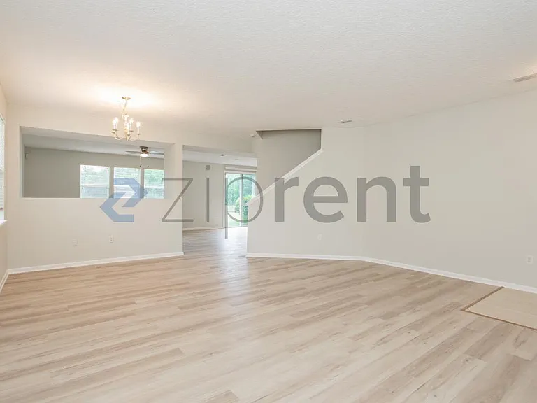 76195 Deerwood Dr — Photo 4