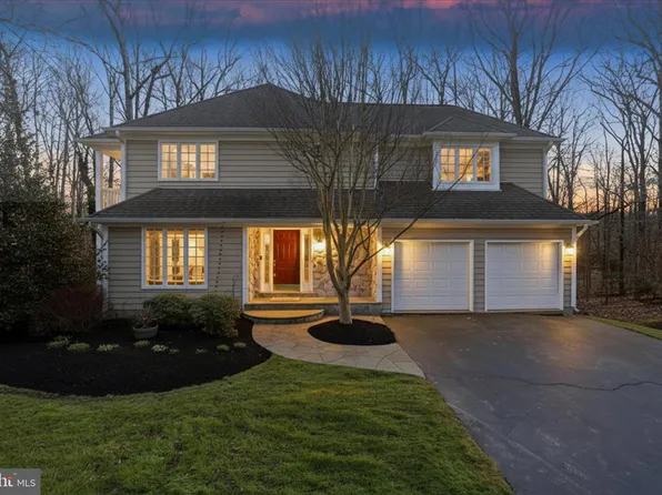 9111 Wood Spice Ln, Lorton, VA 22079