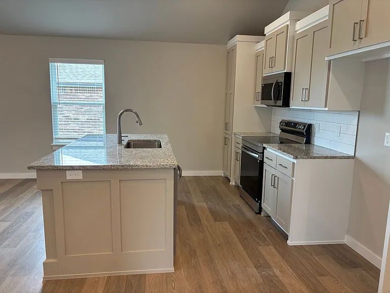 14704 E 39th St S — Photo 10