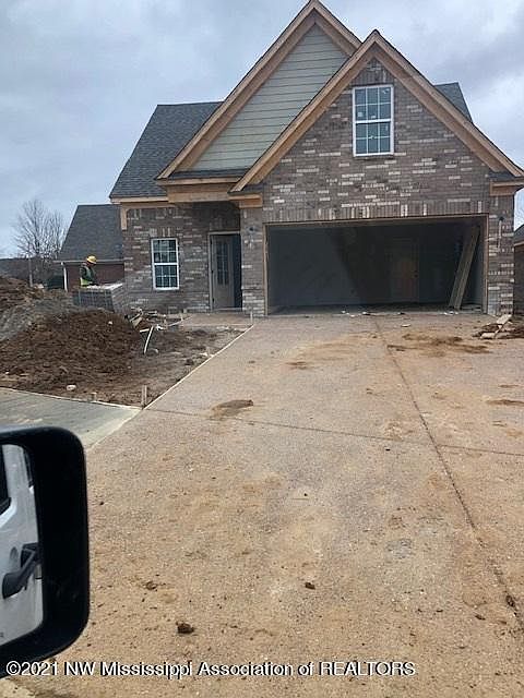 2nd image of 1541 Parkvalley Dr