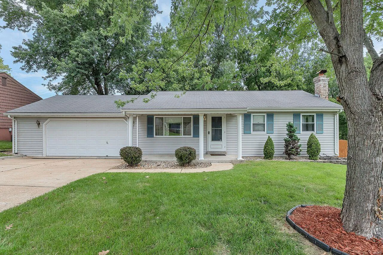 177 E Marseille Dr photo 1