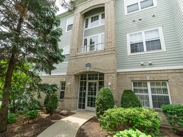 1291 W Lake St APT 103, Addison, IL 60101