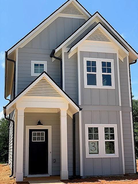 1st image of 3078 Commons Dr