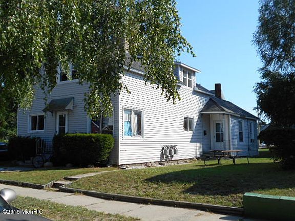 3rd image of 206 E Danaher St