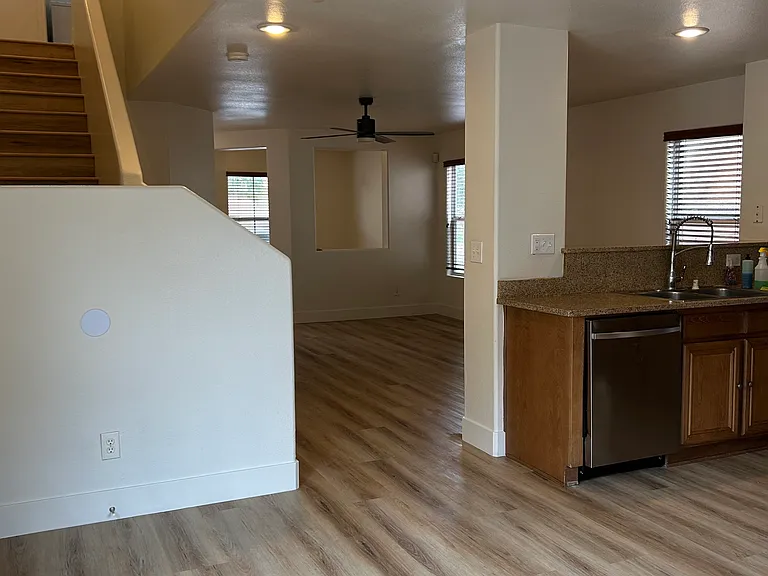 82 Peachtree Hill Ave — Photo 5