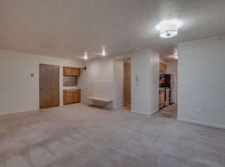 2462 Dexter Ave N #6B, Seattle, WA 98109