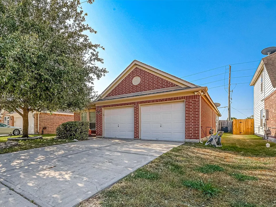 3403 Sparta Dr