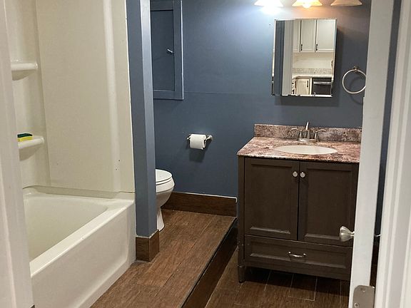 3rd image of 1231 S Kalamazoo Ave #7