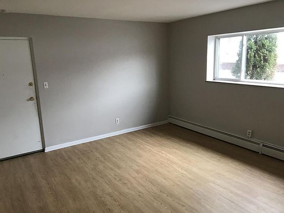 4th image of 3638 W 117th St APT 03