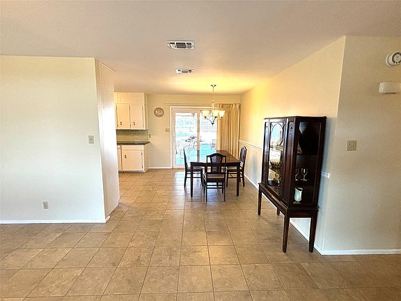 4th image of 1803 Lantana Ln