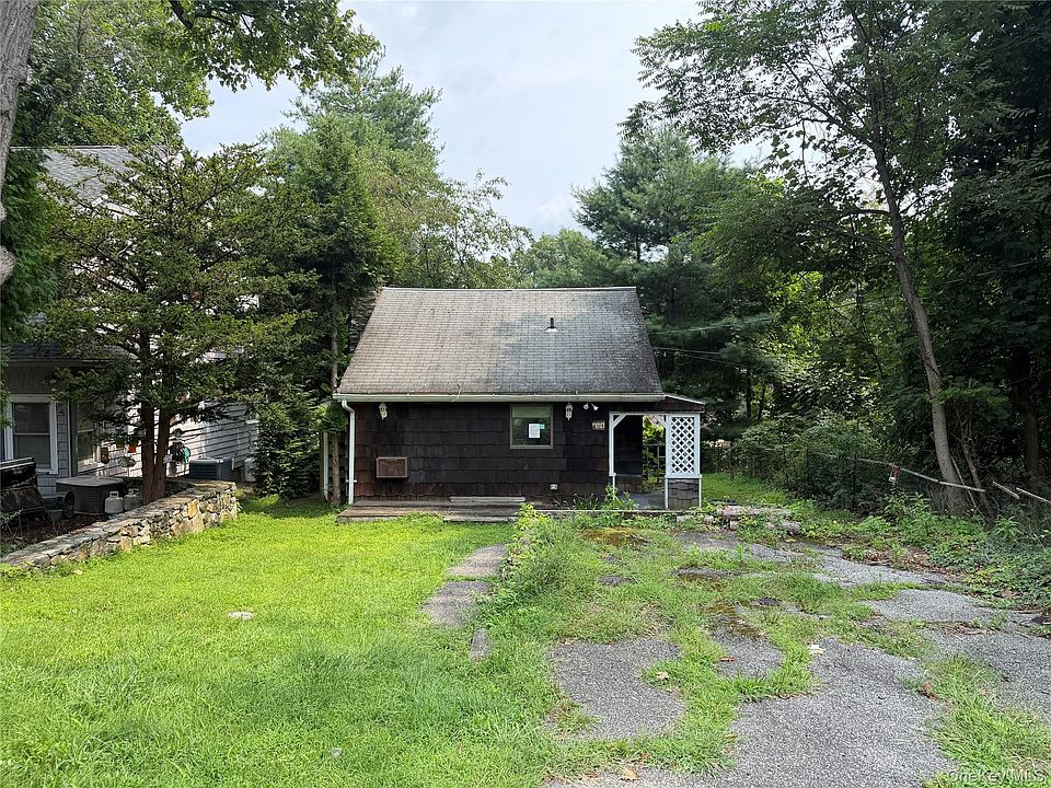 1st image of 6 N Shenorock Drive