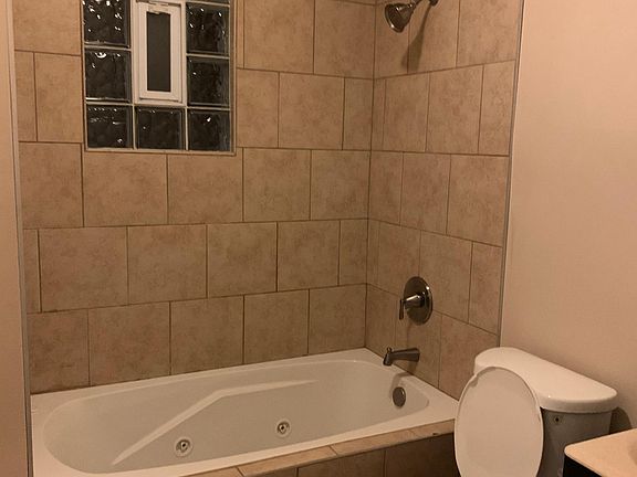 3rd image of 1050 N Menard Ave #1