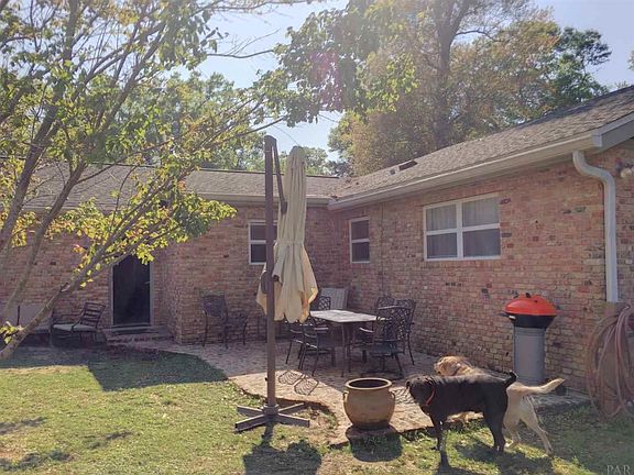 3rd image of 3630 E Johnson Ave