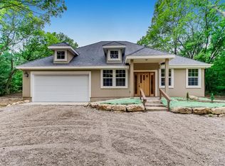 240 Andrews Rd, Ennis, TX 75119