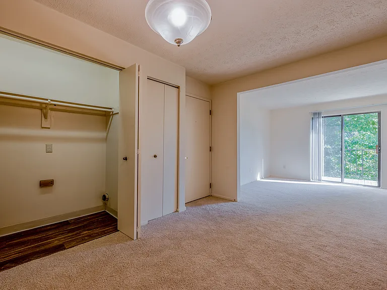 1180 Horseshoe Dr — Photo 8