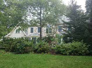 1075 W Roxbury Pkwy, Brookline, MA 02467