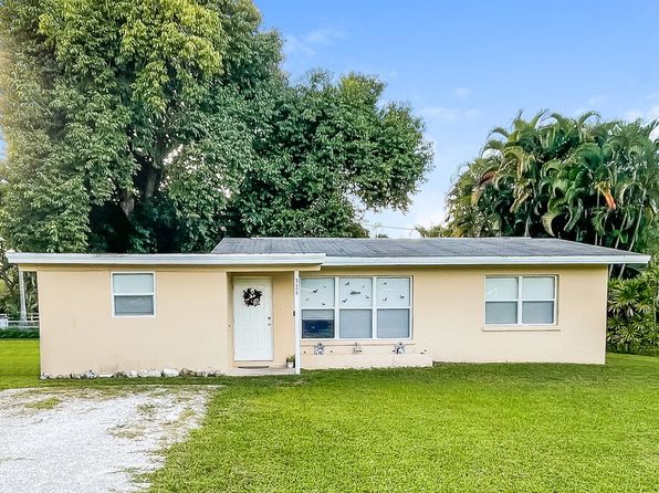 324 Colorado Pl