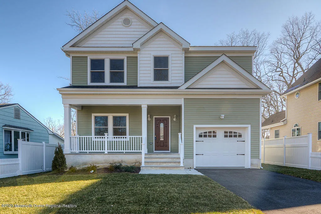 112 Jaynes Ave photo 1