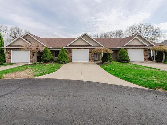2nd image of 4716 Lake Ct