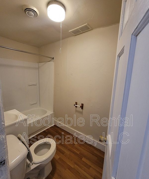 2nd image of 1651A S 1st St #A