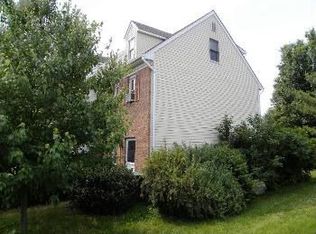 410 Cardinal Rd, Lititz, PA 17543